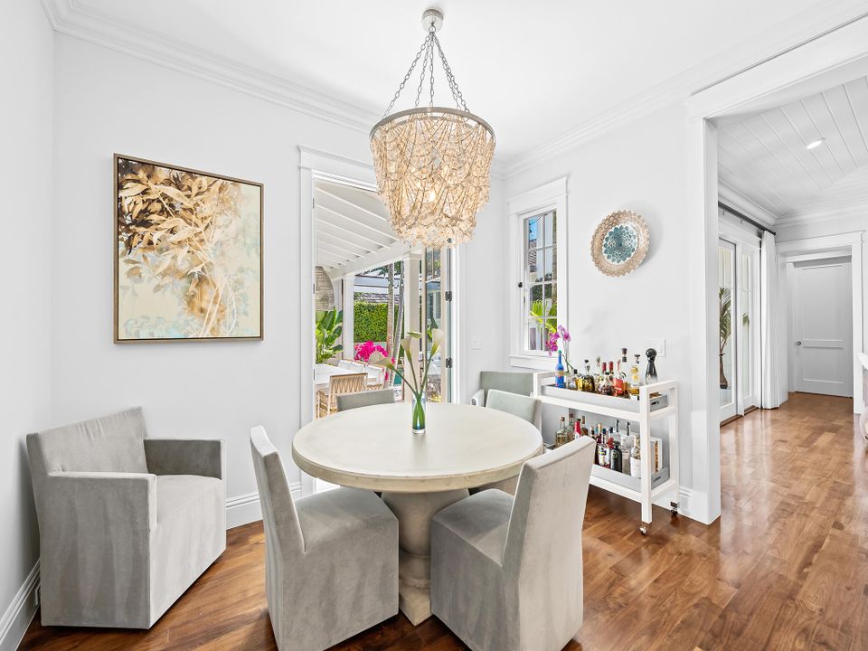 En Venta: $5,499,000 (4 camas, 3 baños, 2411 Pies cuadrados)