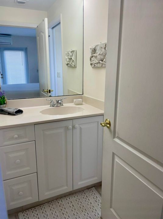 En Renta: $6,500 (4 camas, 3 baños, 3472 Pies cuadrados)