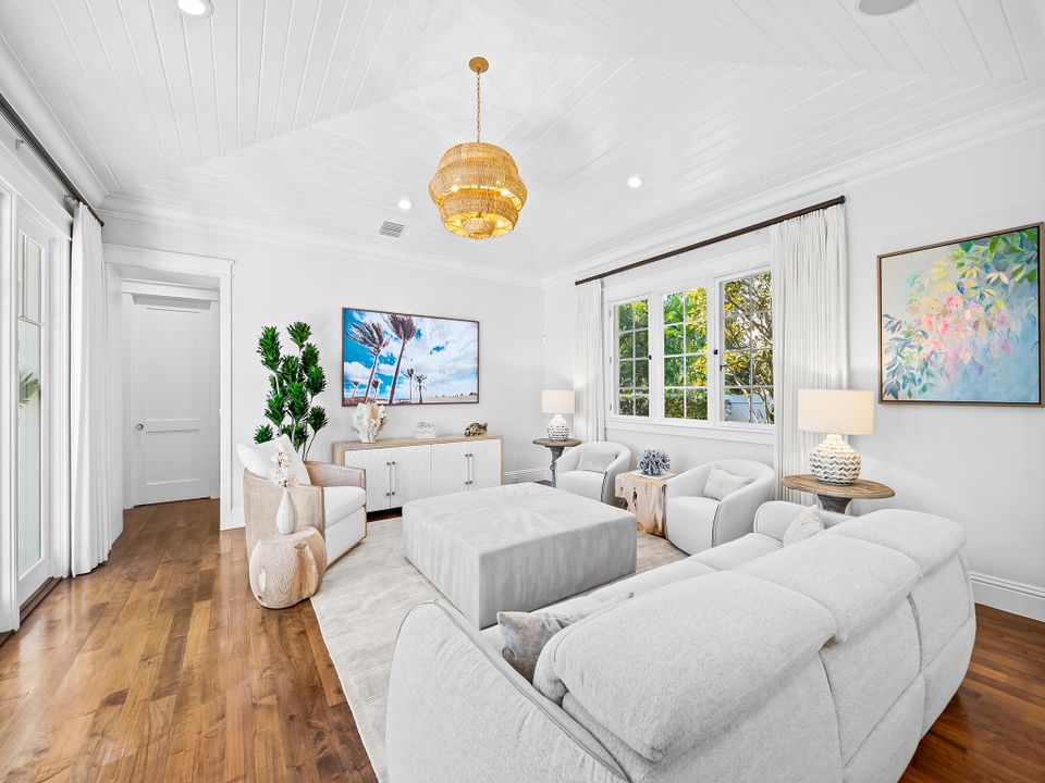 En Venta: $5,499,000 (4 camas, 3 baños, 2411 Pies cuadrados)