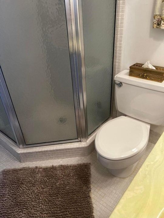 For Rent: $3,000 (2 beds, 2 baths, 1010 Square Feet)