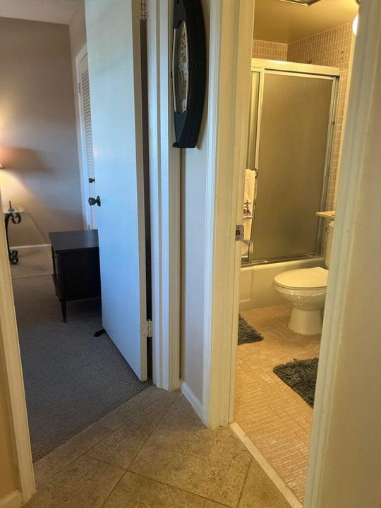 For Rent: $3,000 (2 beds, 2 baths, 1010 Square Feet)