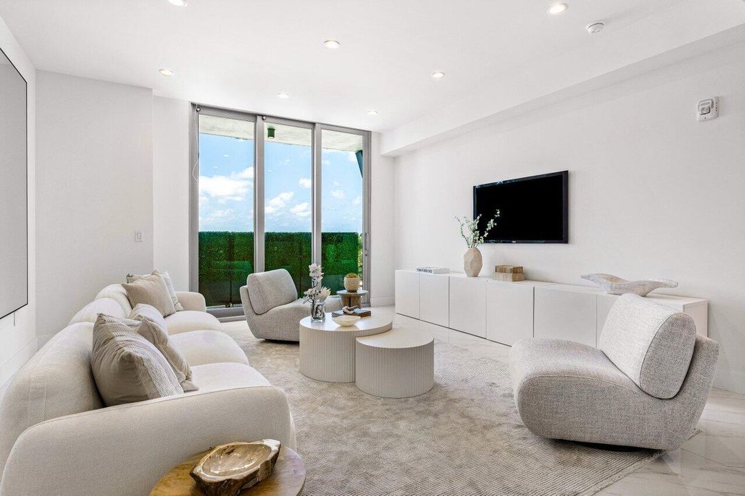 For Sale: $3,650,000 (4 beds, 4 baths, 3458 Square Feet)