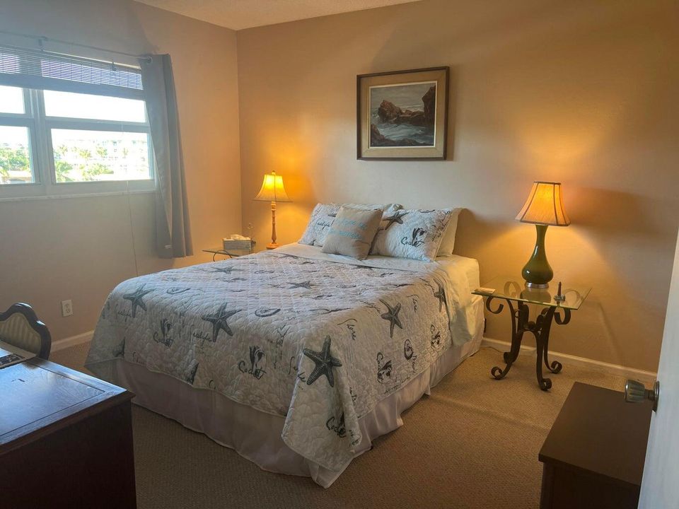 For Rent: $3,000 (2 beds, 2 baths, 1010 Square Feet)