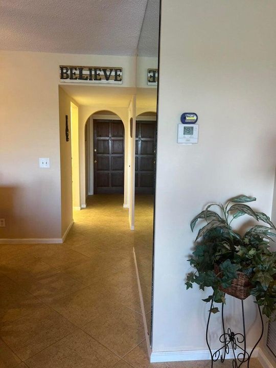 For Rent: $3,000 (2 beds, 2 baths, 1010 Square Feet)