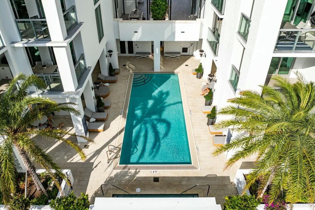 For Sale: $3,650,000 (4 beds, 4 baths, 3458 Square Feet)