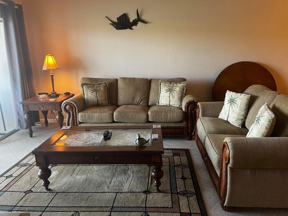 For Rent: $3,000 (2 beds, 2 baths, 1010 Square Feet)