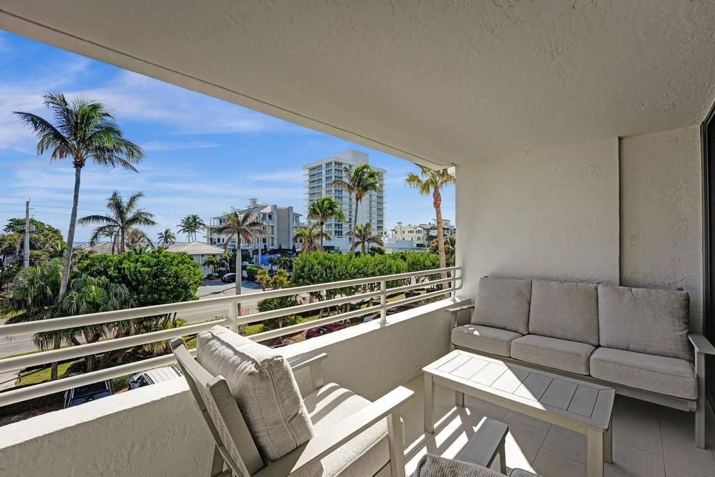 待售: $1,195,000 (2 贝兹, 2 浴室, 1830 平方英尺)