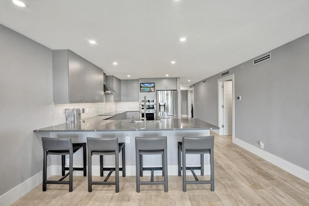 待售: $1,195,000 (2 贝兹, 2 浴室, 1830 平方英尺)