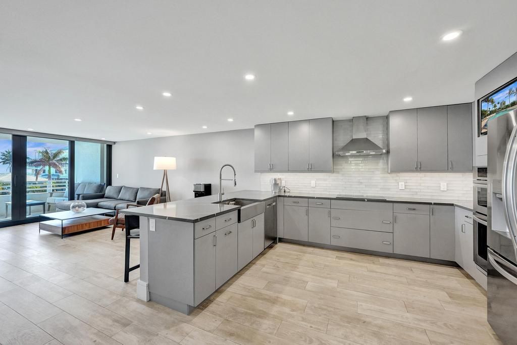 待售: $1,195,000 (2 贝兹, 2 浴室, 1830 平方英尺)