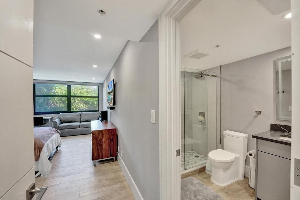 待售: $1,195,000 (2 贝兹, 2 浴室, 1830 平方英尺)