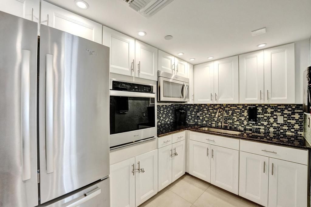 待售: $1,195,000 (2 贝兹, 2 浴室, 1830 平方英尺)