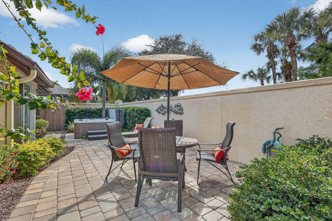 На продажу: $875,000 (2 спален, 2 ванн, 2225 Квадратных фут)