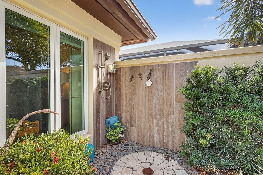 На продажу: $875,000 (2 спален, 2 ванн, 2225 Квадратных фут)