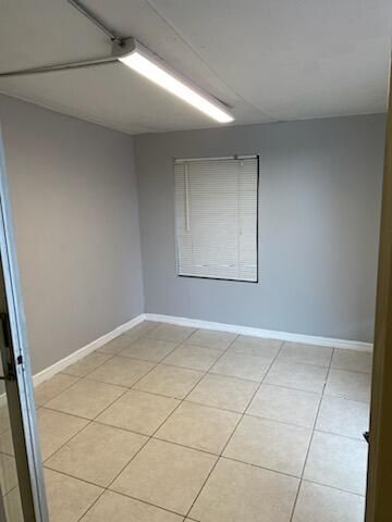 В аренду: $1,600 (1 спален, 1 ванн, 500 Квадратных фут)