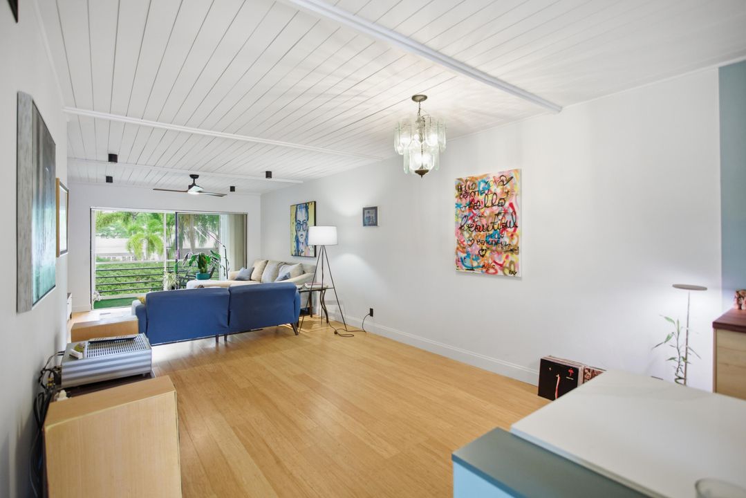 En Venta: $210,000 (2 camas, 2 baños, 1013 Pies cuadrados)