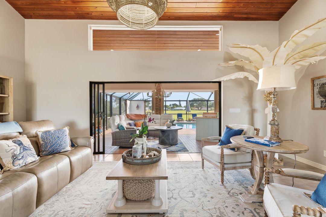 For Sale: $1,775,000 (4 beds, 3 baths, 3907 Square Feet)