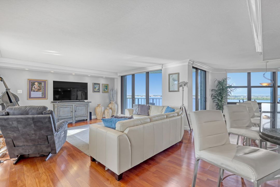 En Venta: $620,000 (2 camas, 2 baños, 1457 Pies cuadrados)