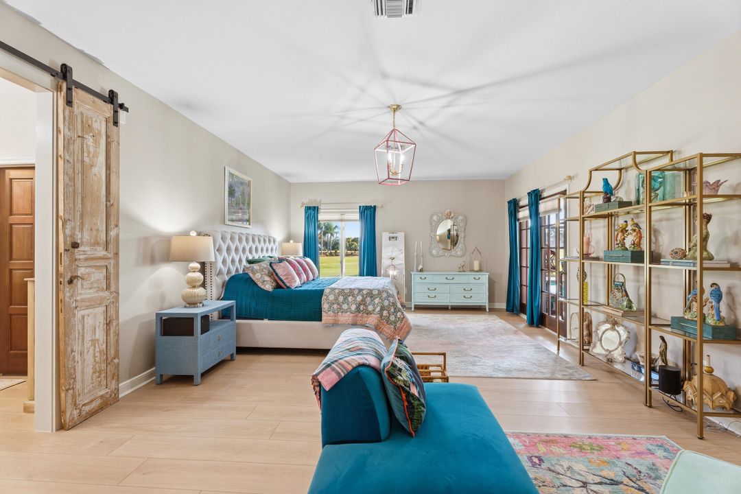 For Sale: $1,775,000 (4 beds, 3 baths, 3907 Square Feet)