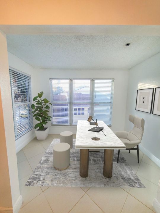 В аренду: $1,800 (2 спален, 1 ванн, 758 Квадратных фут)