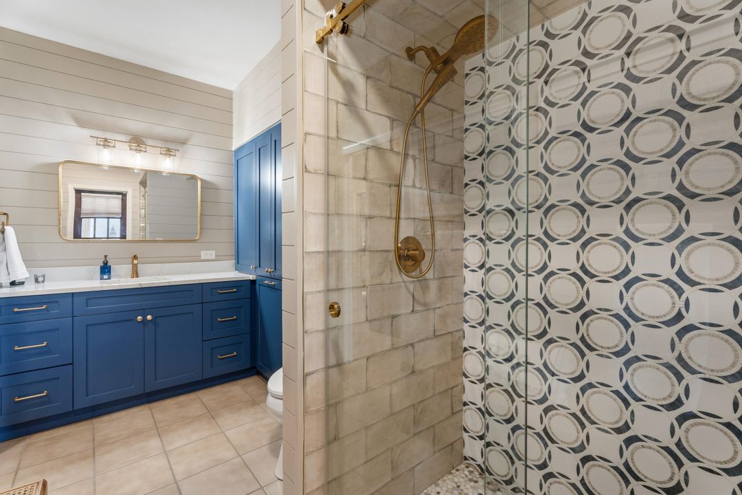 For Sale: $1,775,000 (4 beds, 3 baths, 3907 Square Feet)