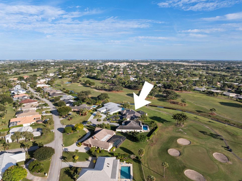 For Sale: $1,775,000 (4 beds, 3 baths, 3907 Square Feet)