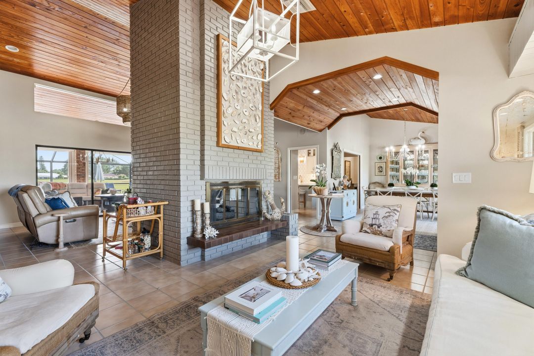 For Sale: $1,775,000 (4 beds, 3 baths, 3907 Square Feet)