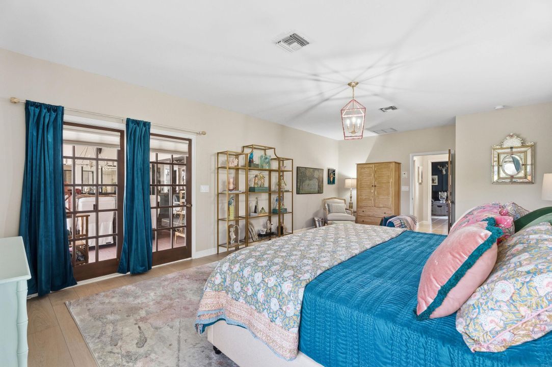 For Sale: $1,775,000 (4 beds, 3 baths, 3907 Square Feet)