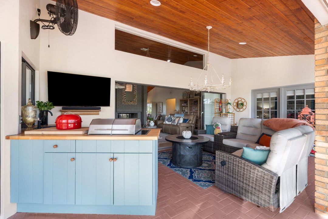 For Sale: $1,775,000 (4 beds, 3 baths, 3907 Square Feet)