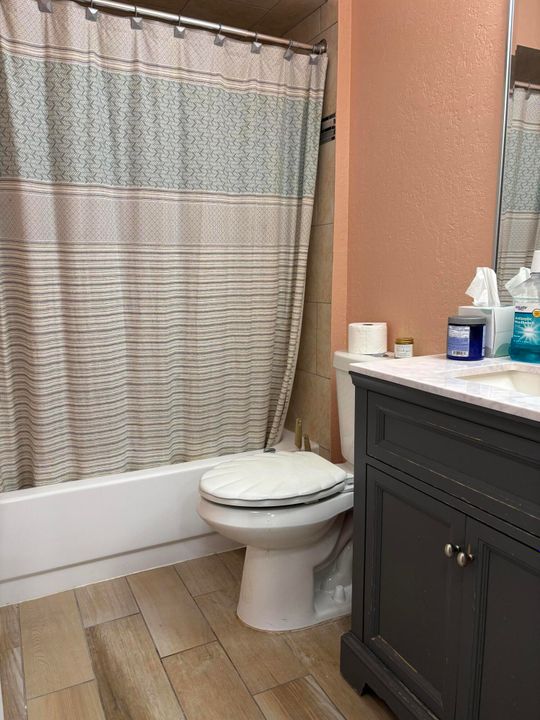 For Sale: $670,000 (4 beds, 3 baths, 2460 Square Feet)