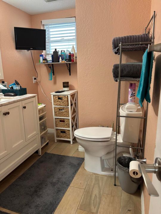 For Sale: $670,000 (4 beds, 3 baths, 2460 Square Feet)