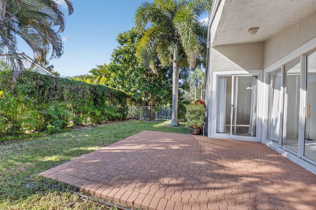 En Venta: $670,000 (3 camas, 2 baños, 1609 Pies cuadrados)