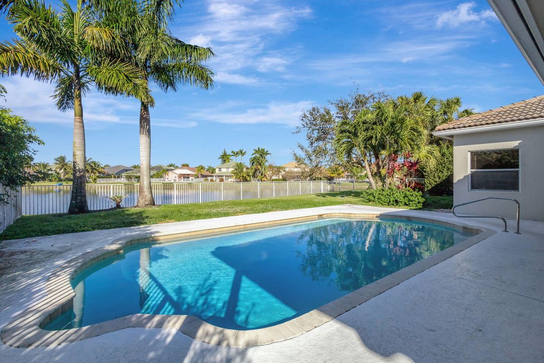 For Rent: $5,000 (4 beds, 3 baths, 2595 Square Feet)