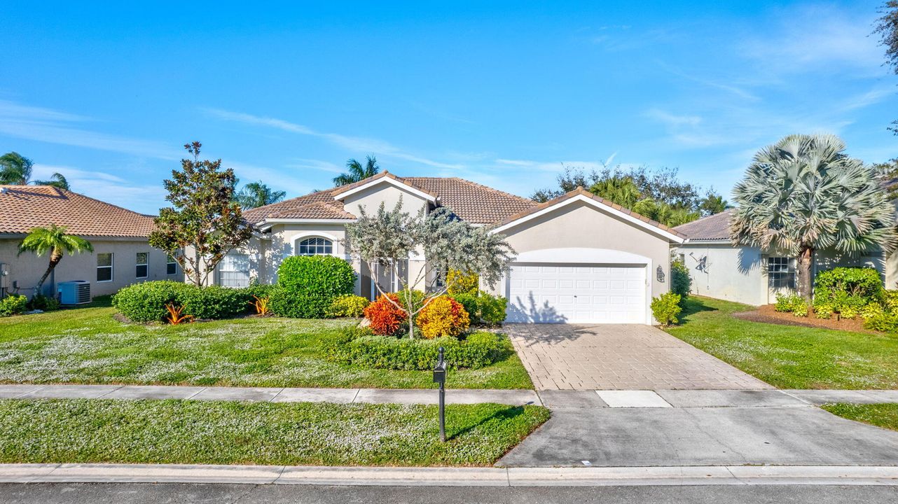 For Rent: $5,000 (4 beds, 3 baths, 2595 Square Feet)