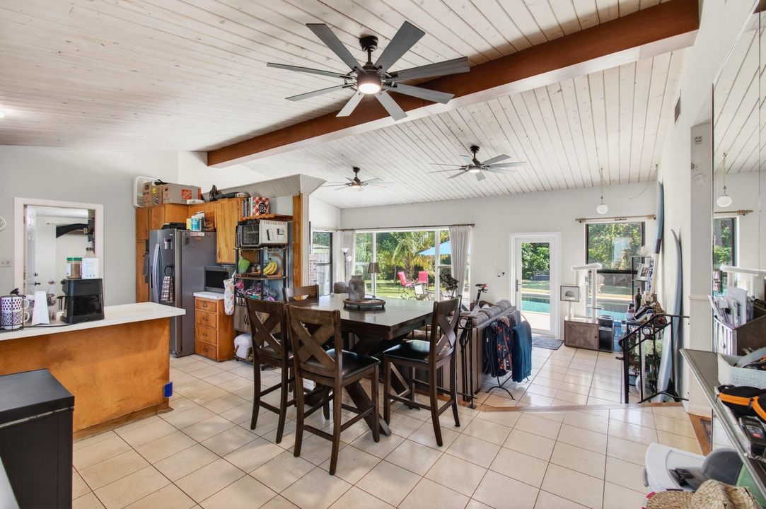 For Sale: $549,000 (3 beds, 2 baths, 1653 Square Feet)