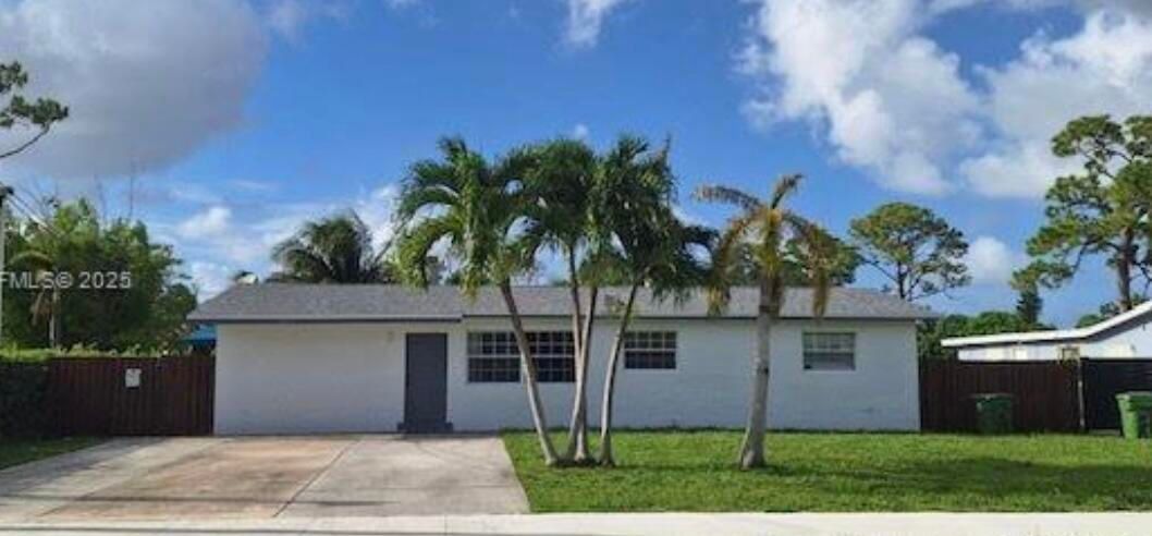 For Rent: $3,500 (4 beds, 3 baths, 2072 Square Feet)