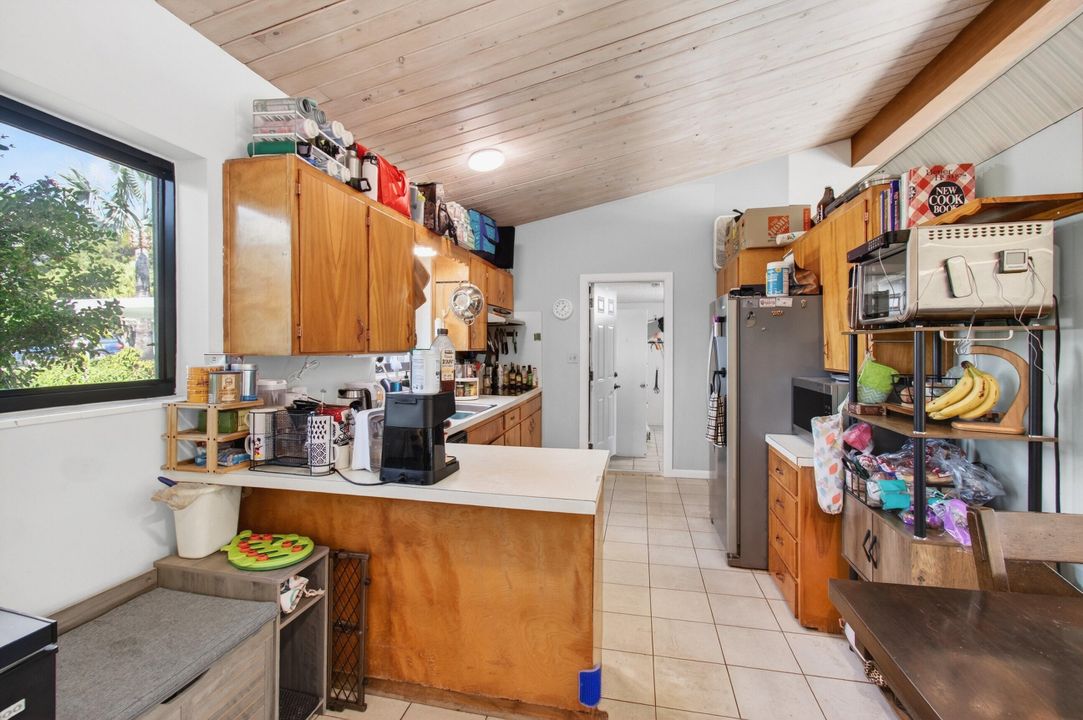 For Sale: $549,000 (3 beds, 2 baths, 1653 Square Feet)