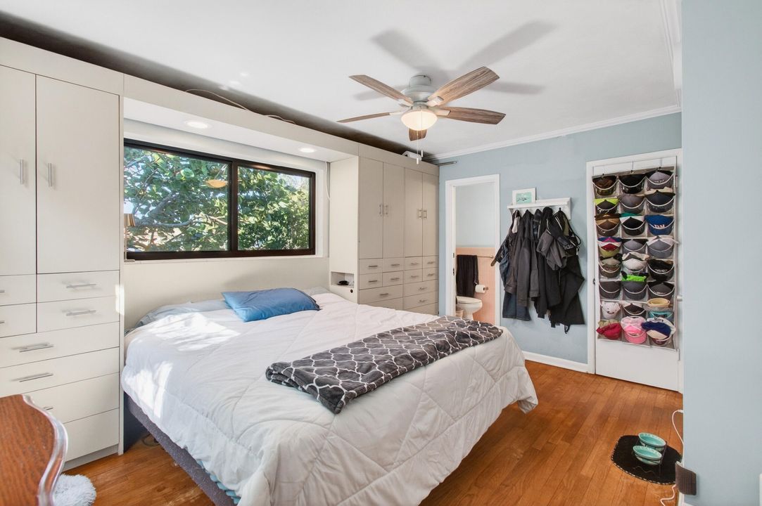 For Sale: $549,000 (3 beds, 2 baths, 1653 Square Feet)