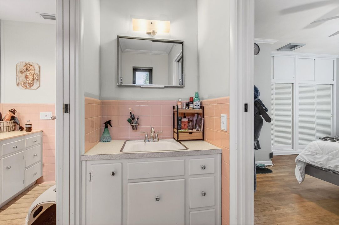 For Sale: $549,000 (3 beds, 2 baths, 1653 Square Feet)