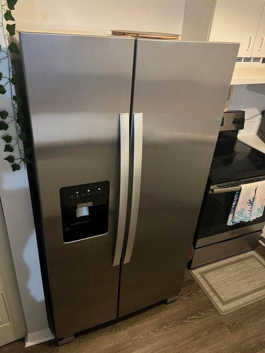 出租: $1,150 (2 贝兹, 1 浴室, 800 平方英尺)