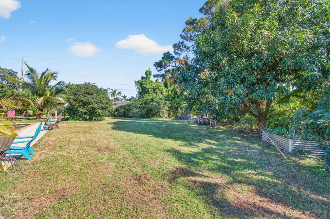 For Sale: $549,000 (3 beds, 2 baths, 1653 Square Feet)