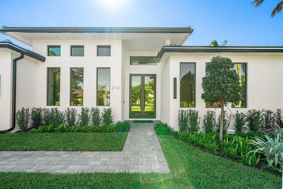 待售: $4,750,000 (4 贝兹, 4 浴室, 4269 平方英尺)