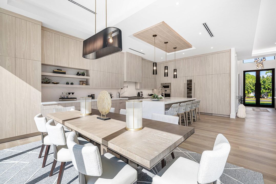 待售: $4,750,000 (4 贝兹, 4 浴室, 4269 平方英尺)