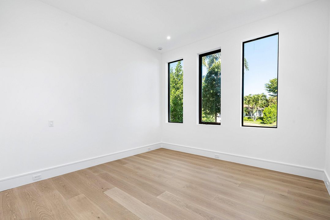 待售: $4,750,000 (4 贝兹, 4 浴室, 4269 平方英尺)