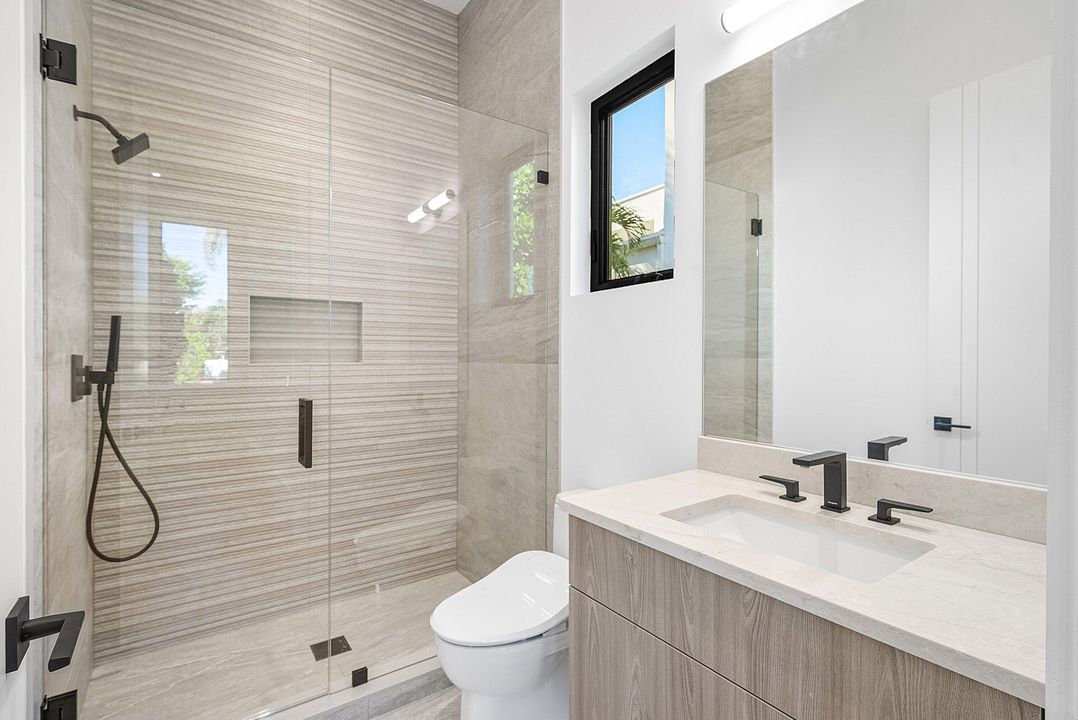 待售: $4,750,000 (4 贝兹, 4 浴室, 4269 平方英尺)