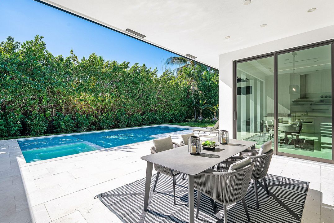 待售: $4,750,000 (4 贝兹, 4 浴室, 4269 平方英尺)