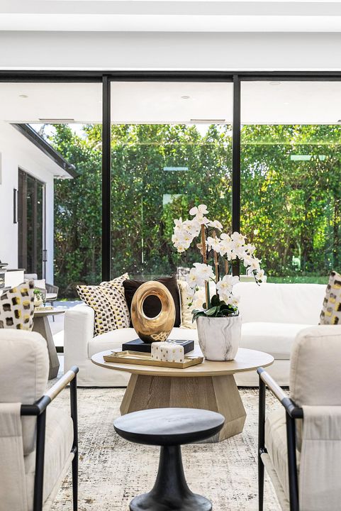 待售: $4,750,000 (4 贝兹, 4 浴室, 4269 平方英尺)