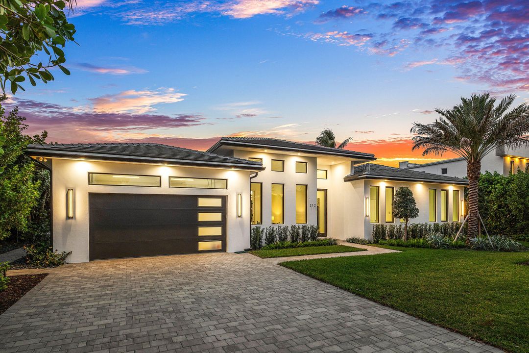 待售: $4,750,000 (4 贝兹, 4 浴室, 4269 平方英尺)