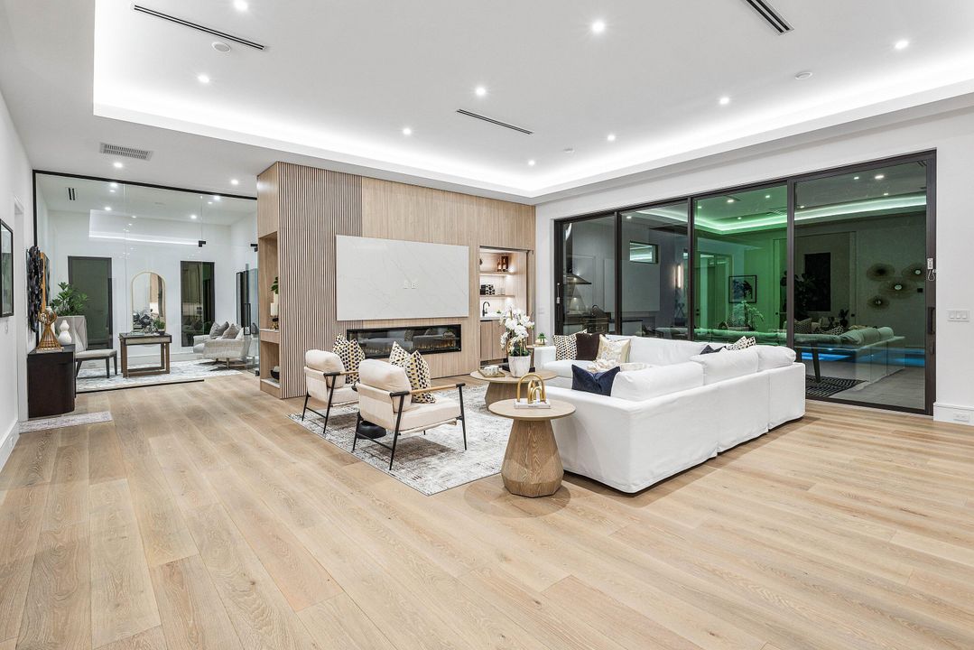 待售: $4,750,000 (4 贝兹, 4 浴室, 4269 平方英尺)