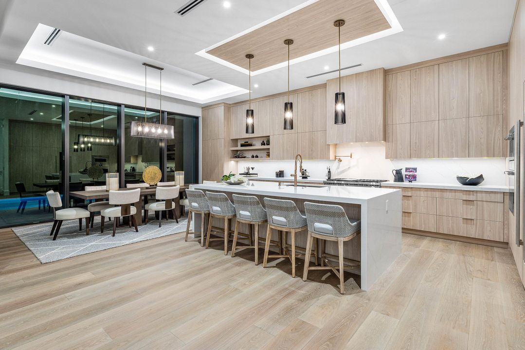 待售: $4,750,000 (4 贝兹, 4 浴室, 4269 平方英尺)