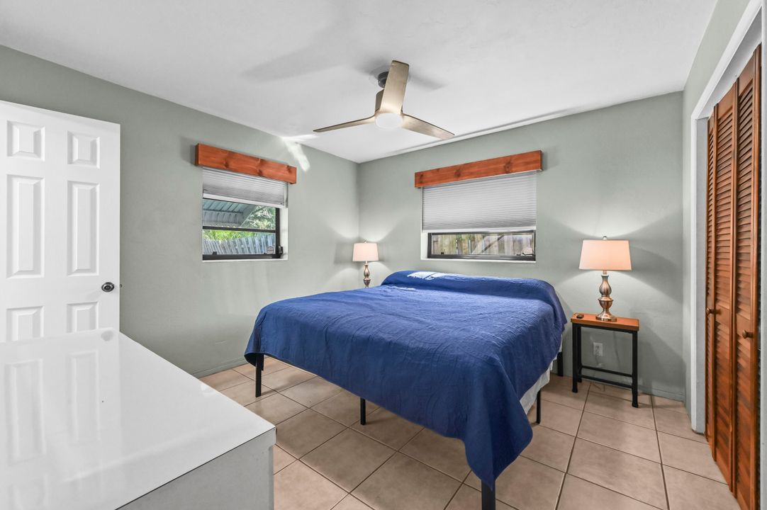 На продажу: $539,900 (3 спален, 2 ванн, 1384 Квадратных фут)